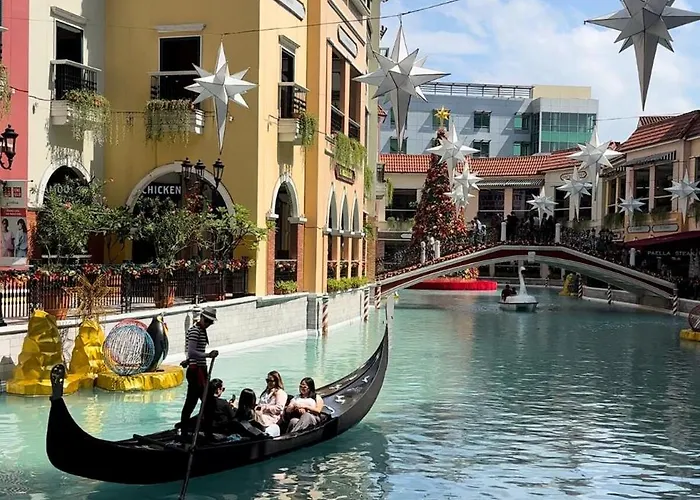 Serene Escape Near Venice Grand Canal Mall Taguig Appartement *