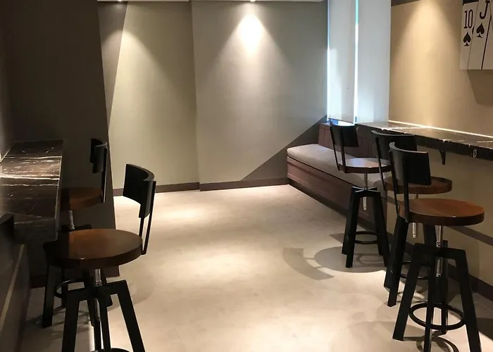 Serene Escape Near Venice Grand Canal Mall Taguig Appartement Manille