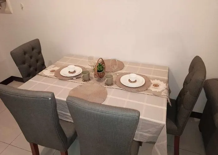 Serene Escape Near Venice Grand Canal Mall Taguig Appartement *