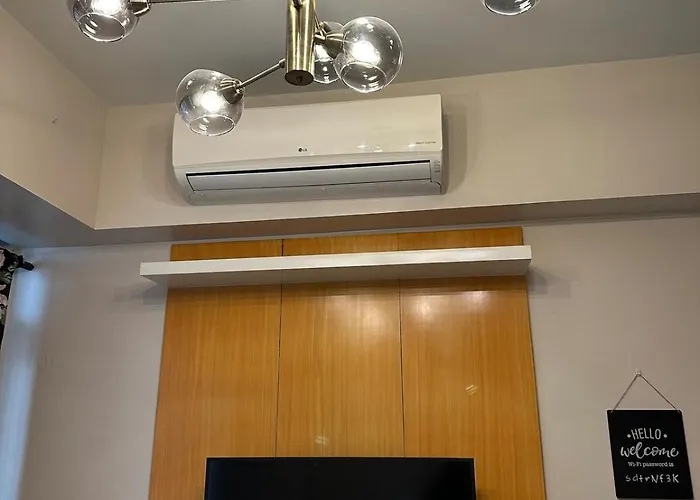 Serene Escape Near Venice Grand Canal Mall Taguig Appartement