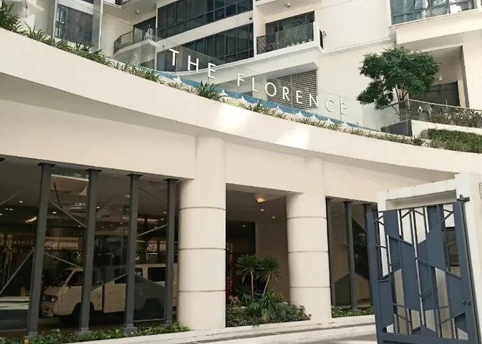Serene Escape Near Venice Grand Canal Mall Taguig Appartement